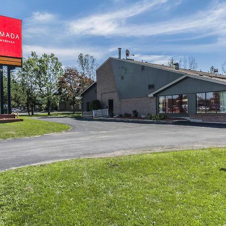 Motel Ramada By Wyndham Kingston Exteriér fotografie